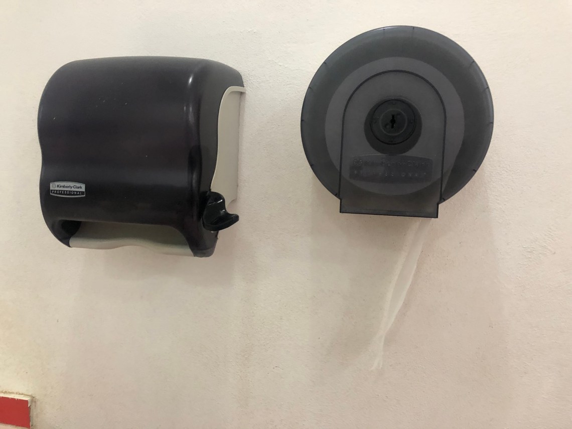 32E0F5B3-2811-4B5C-AF17-CFDDF8801A2B